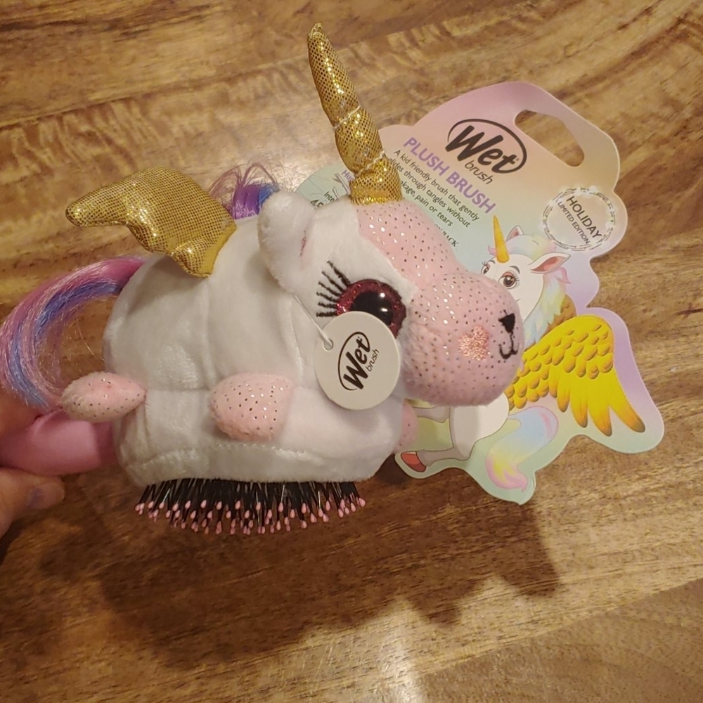 NWT Wet Plush Brush Holiday Limited Edition